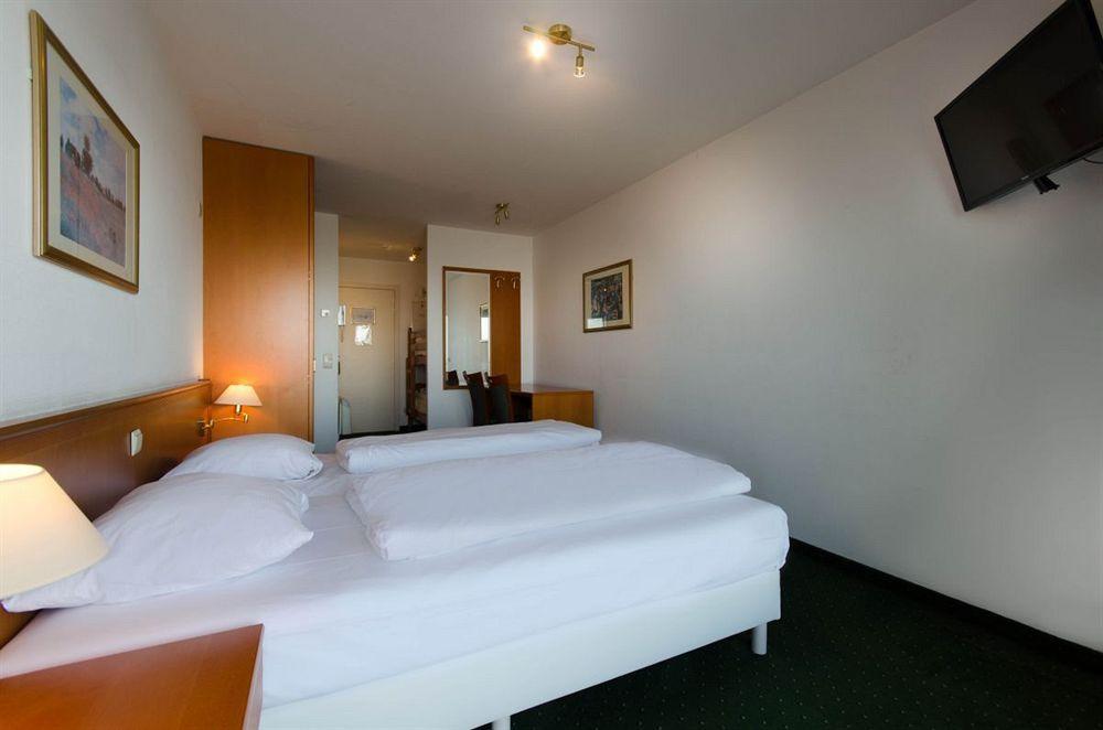 อพาร์ตโฮเต็ล บลังเคนแบร์เกอ-ใหม่ Hotel บลังเคนเบอร์เก ภายนอก รูปภาพ