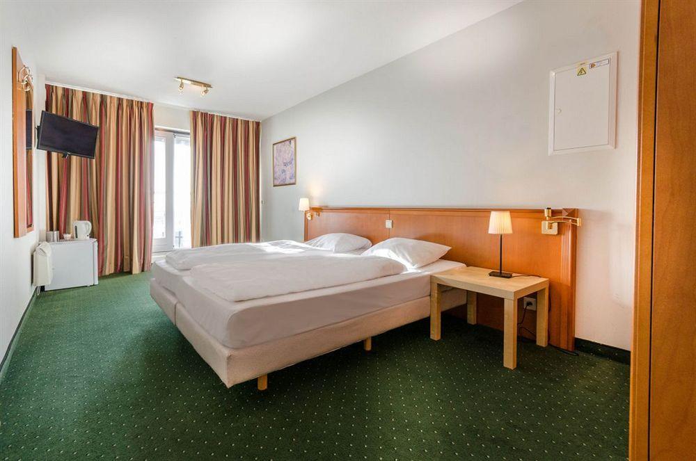อพาร์ตโฮเต็ล บลังเคนแบร์เกอ-ใหม่ Hotel บลังเคนเบอร์เก ภายนอก รูปภาพ